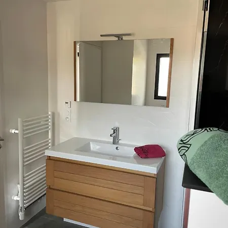 Au Charme Des Marees דירה *