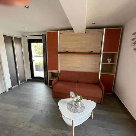 Au Charme Des Marees * Льон-сюр-Мер