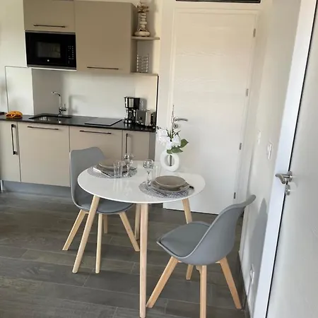 Au Charme Des Marees דירה ליון-סור-מר